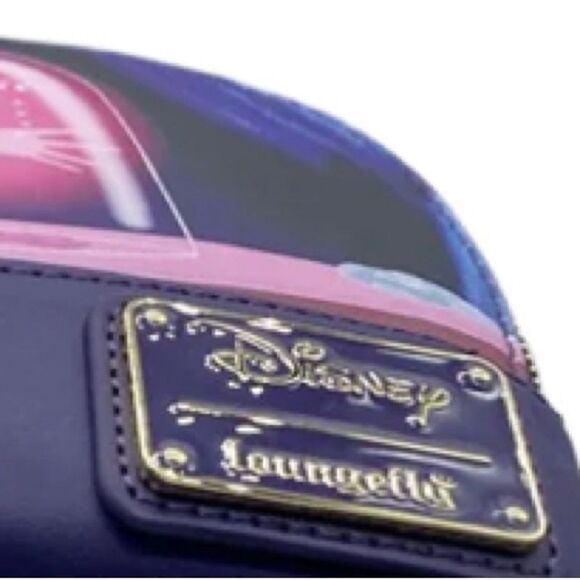 🥀🌹Loungefly Beauty and the beast Triple Pocket Exclusive Mini Backpack - Picture 5 of 6